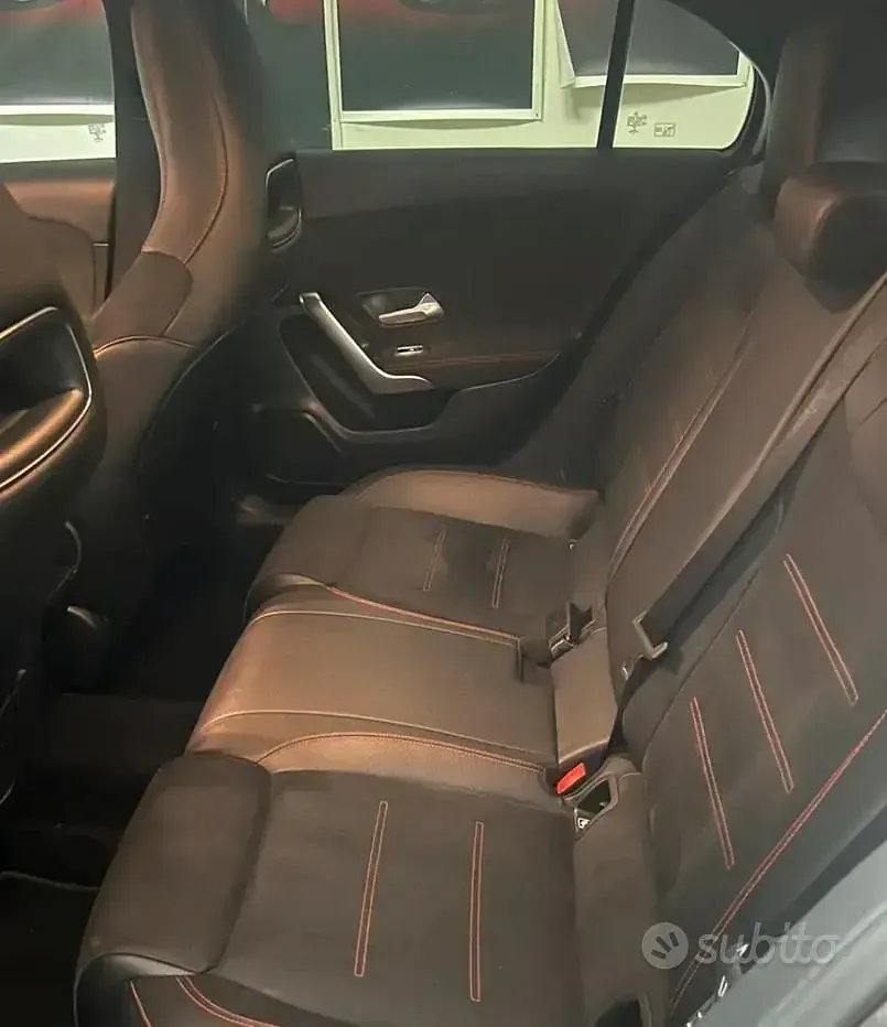 Usata Mercedes A180 Premium 136 CV (100 kW) 2019 Grigio Berlina