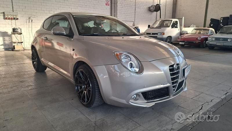 Usata Alfa Romeo MiTo Distinctive 120 CV (88 kW) 2011 Marrone Utilitaria