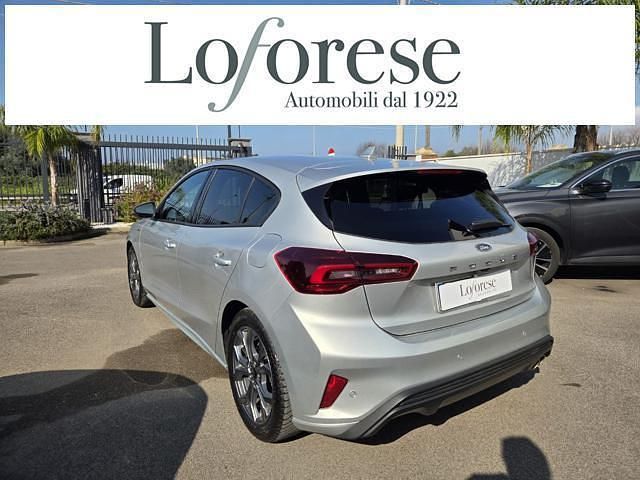 Usata Ford Focus ST-Line 116 CV (85 kW) 2025 Argento metallizzato Berlina