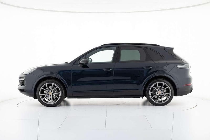 Usata Porsche Cayenne Platinum Edition 340 CV (250 kW) 2023 Blu/azzurro SUV