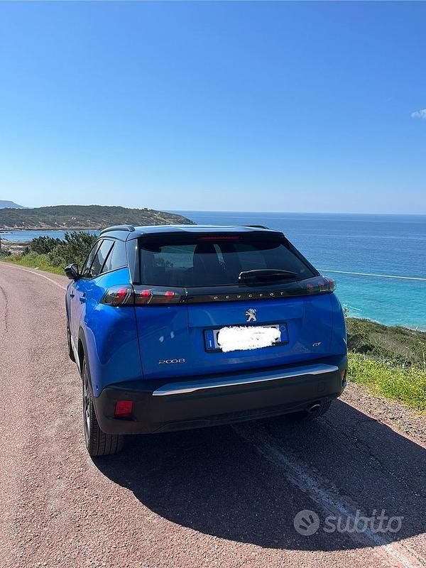 Usata Peugeot 2008 GT-line 130 CV (95 kW) 2022 Blu SUV