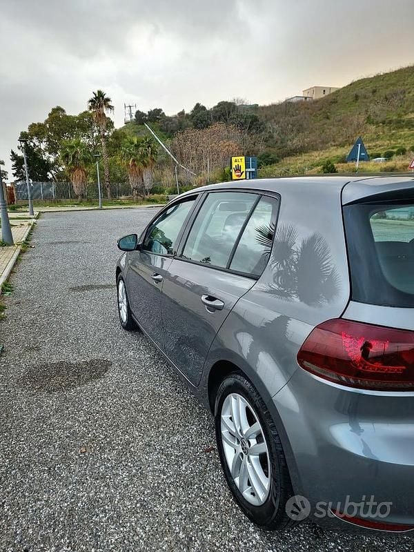 Usata VW Golf VI 122 CV (89 kW) 2009 Grigio Utilitaria