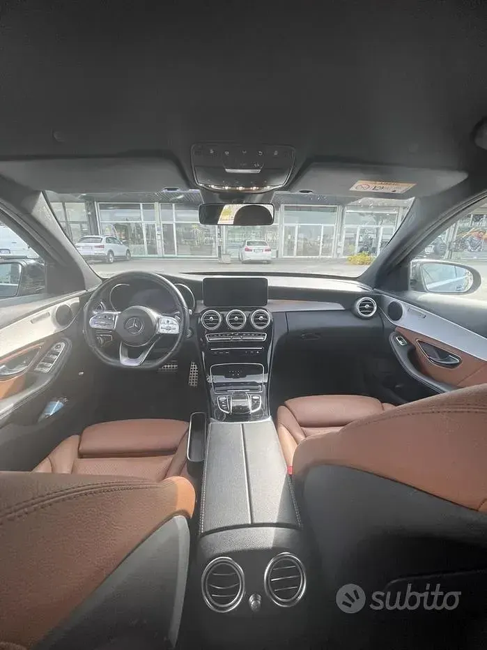 Usata Mercedes C220 AMG 170 CV (125 kW) 2019 Blu Station wagon