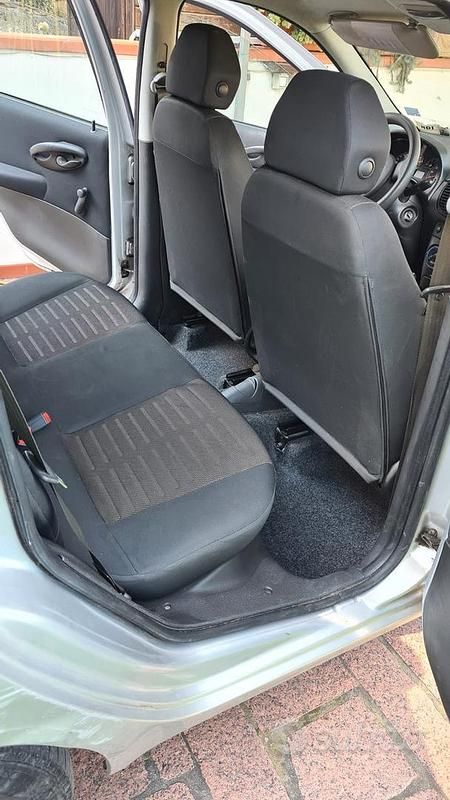 Usata Fiat Punto Classica 60 CV (44 kW) 2009 Grigio Utilitaria