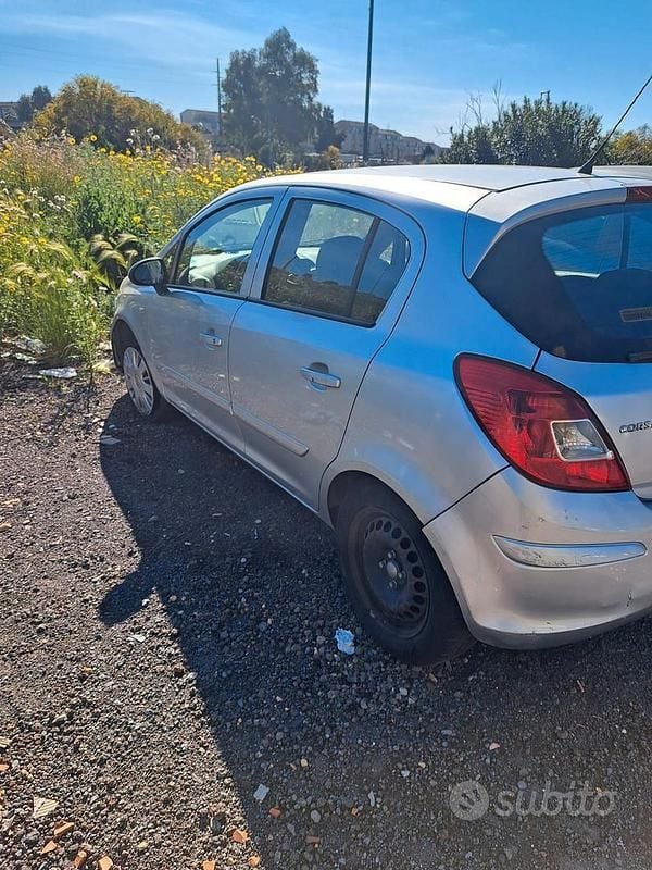 Usata Opel Corsa 75 CV (55 kW) 2008 Utilitaria