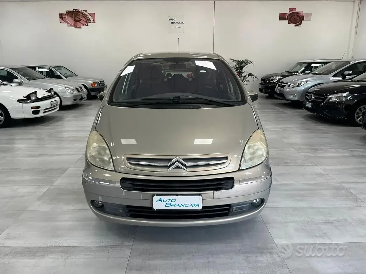 Usata Citroën Xsara Picasso 95 CV (69 kW) 2005 Beige Monovolume