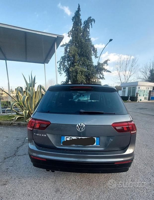 Usata VW Tiguan 116 CV (85 kW) 2018 Grigio SUV