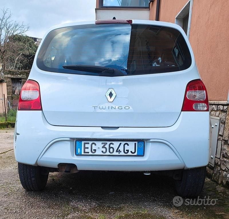 Usado Renault Twingo Dynamique 75 HP (55 kW) 2011 Branco Citadino
