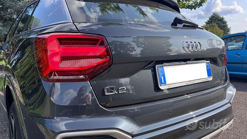 Usata Audi Q2 Admired 150 CV (110 kW) 2024 Grigio SUV