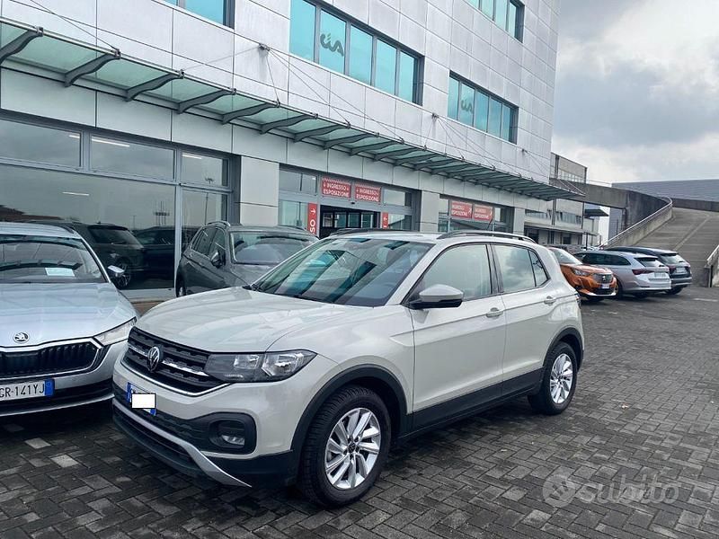 Usata VW T-Cross Life 110 CV (80 kW) 2023 Grigio SUV