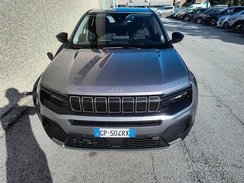 Usata Jeep Avenger Altitude 100 CV (73 kW) 2023 Grigio SUV