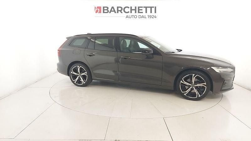 Grigio Usata 2023 Volvo V60 Plus Station wagon | 44.900 € (Molto cara) - Immagine 1/4