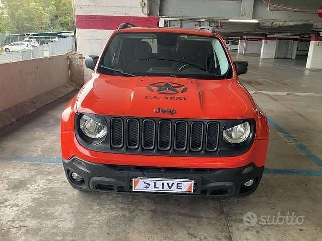 Rosso Usata 2015 Jeep Renegade Trailhawk SUV | 14.200 € (Buon prezzo) - Immagine 1/4