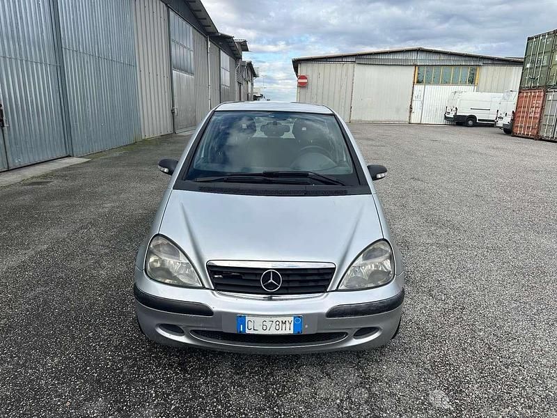 Usata Mercedes A170 Avantgarde 95 CV (69 kW) 2004 Grigio Monovolume