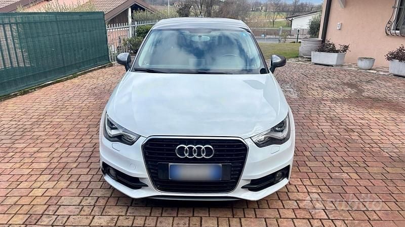 Usata Audi A1 Sportback Attraction 90 CV (66 kW) 2012 Bianco Utilitaria