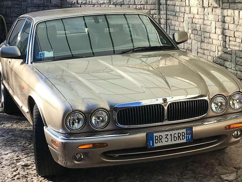 Usata 2001 Jaguar XJ Executive Tre volumi | 10.750 € (Super prezzo) - Immagine 1/4
