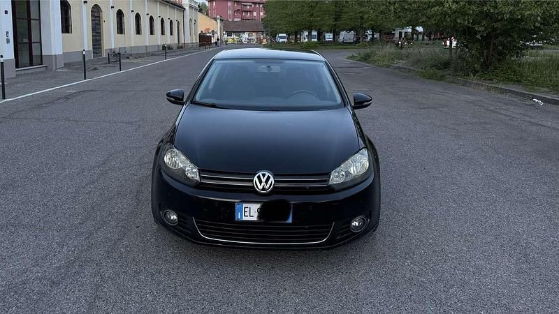 Usata VW Golf VII Highline 110 CV (80 kW) 2012 Berlina