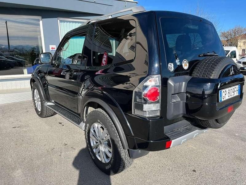 Usata Mitsubishi Pajero Instyle 200 CV (147 kW) 2011 Nero SUV