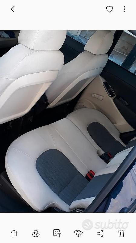 Usata Lancia Musa 90 CV (66 kW) 2006 Blu Monovolume