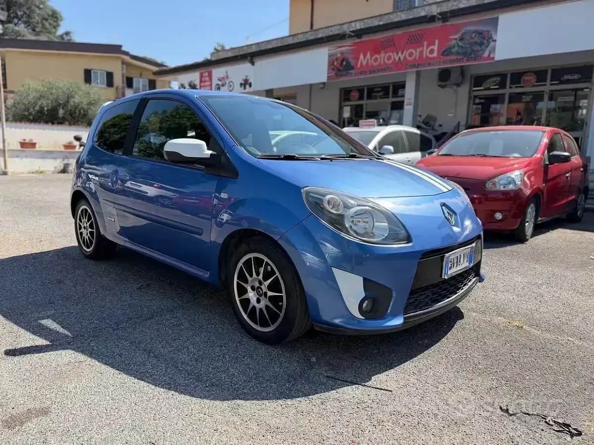Usata Renault Twingo 101 CV (74 kW) 2011 Bluazzurro Utilitaria