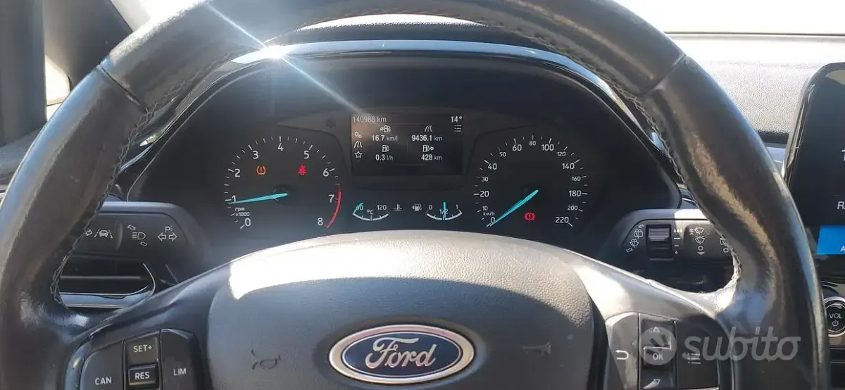 Begagnad Ford Fiesta Titanium 86 HK (63 kW) 2019 Vit Halvkombi