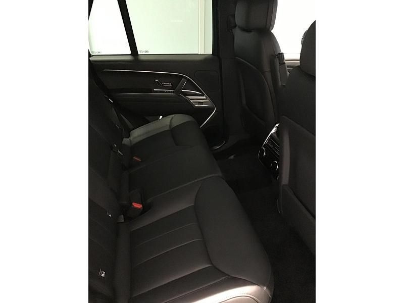 Usata Land Rover Range Rover HSE 249 CV (183 kW) 2024 Santorini black SUV