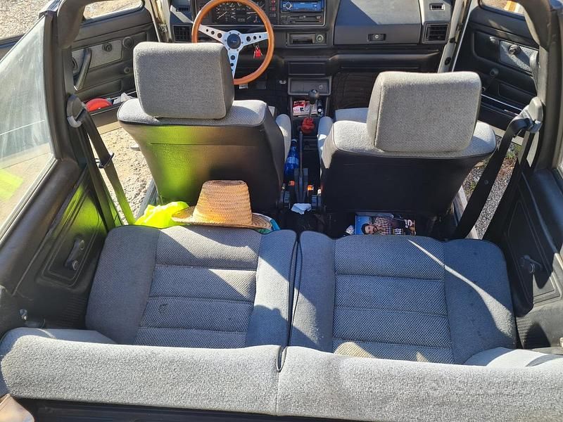 Usata VW Golf Cabriolet 54 CV (39 kW) 1986 Bianco Cabrio