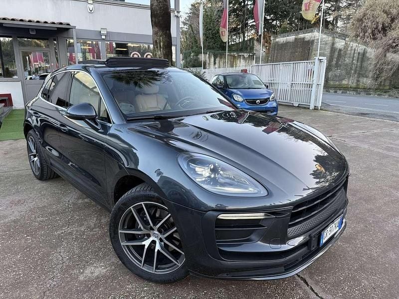 Usata Porsche Macan 265 CV (194 kW) 2023 Grigio SUV