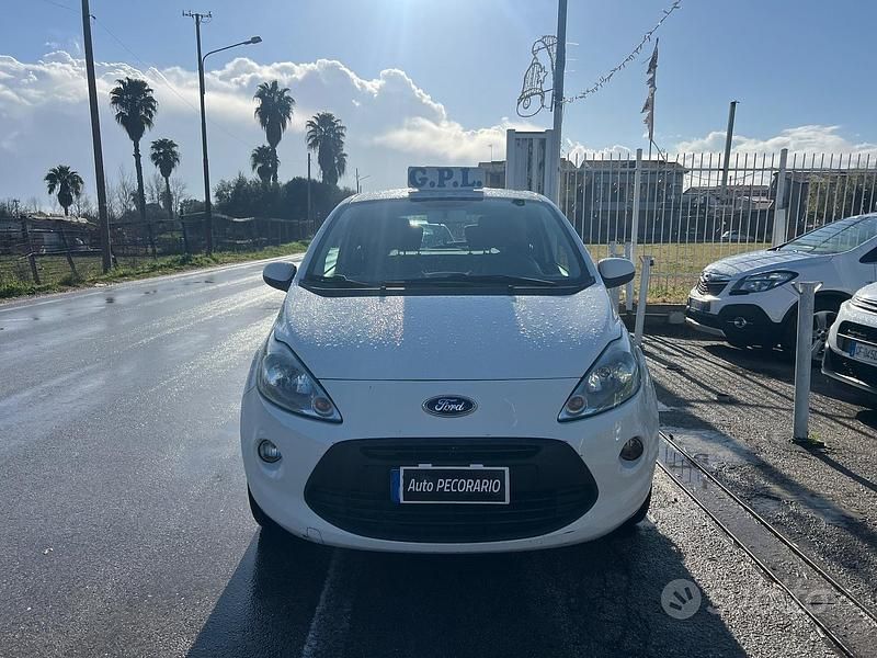 Usata Ford Ka Plus Business Edition 69 CV (50 kW) 2013 Bianco Utilitaria