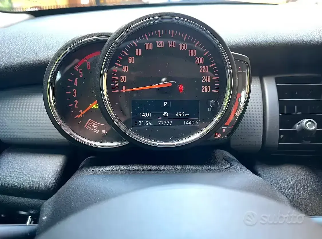 Usata Mini Cooper D 2018 Nero Utilitaria