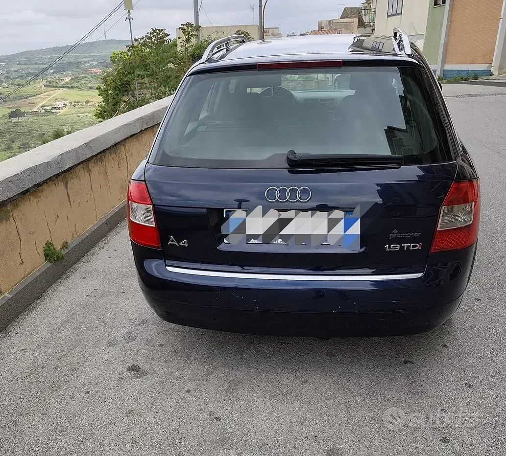 Usata Audi A4 130 CV (95 kW) 2004 Blu Station wagon