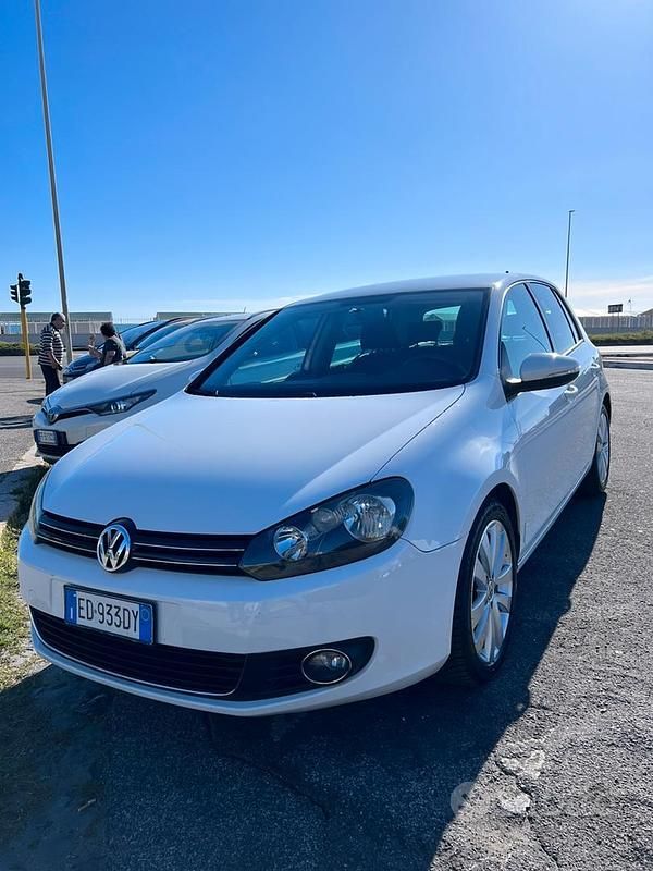 Usata VW Golf VI 160 CV (117 kW) 2010 Bianco Utilitaria