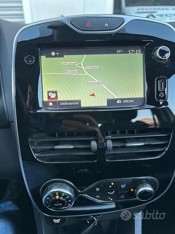 Usata Renault Clio GrandTour 75 CV (55 kW) 2016 Bianco Station wagon