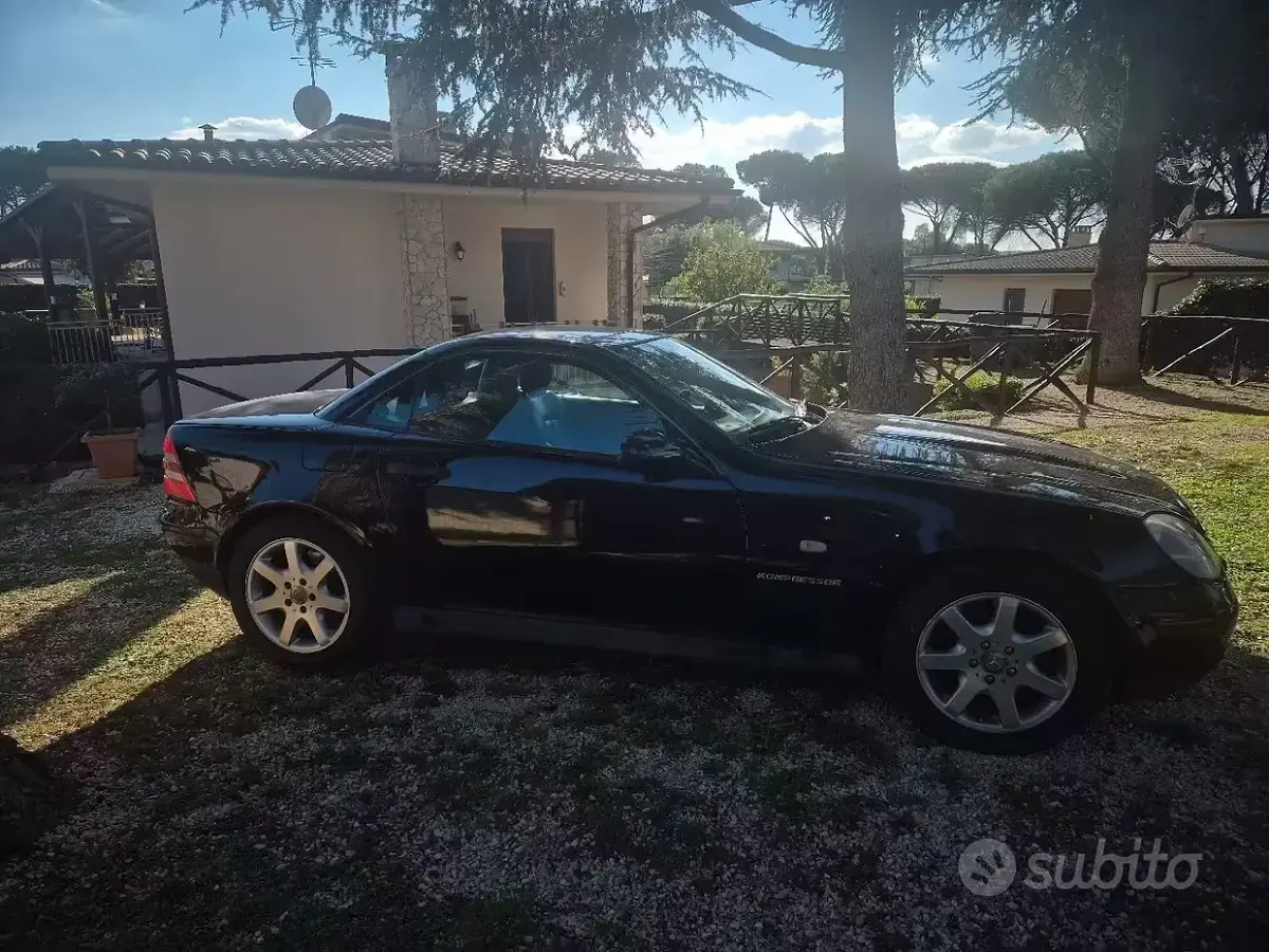 Usata Mercedes SLK200 192 CV (141 kW) 1997 Nero Cabrio
