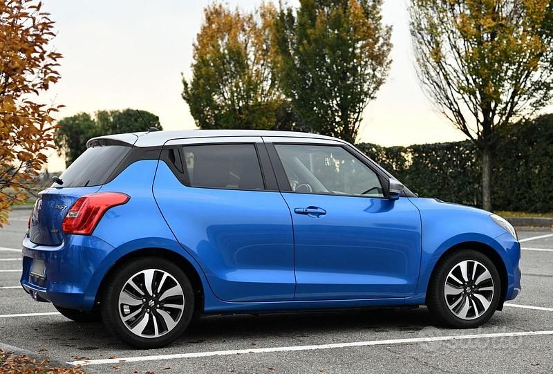 Usata Suzuki Swift 111 CV (81 kW) 2017 Blu Berlina