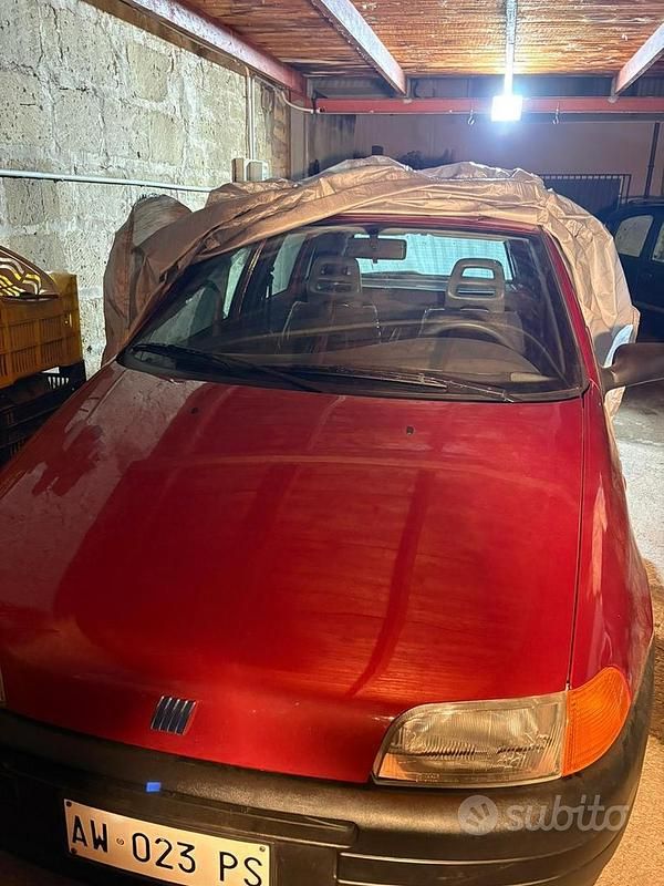 Rosso Usata 1998 Fiat Punto Tre volumi | 2000 € - Immagine 1/4