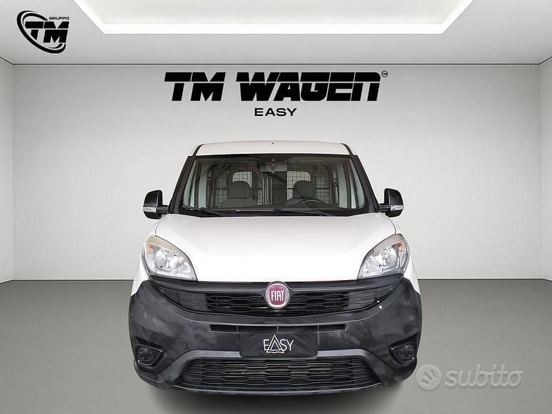 Begagnad Fiat Doblò 90 HK (66 kW) 2016 Vit Minibuss