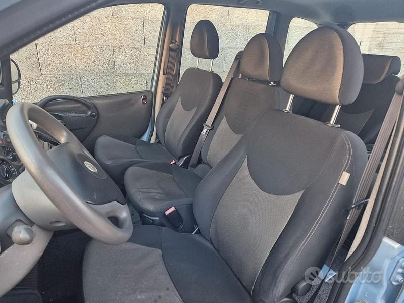 Usata Fiat Multipla 120 CV (88 kW) 2006 Blu Monovolume