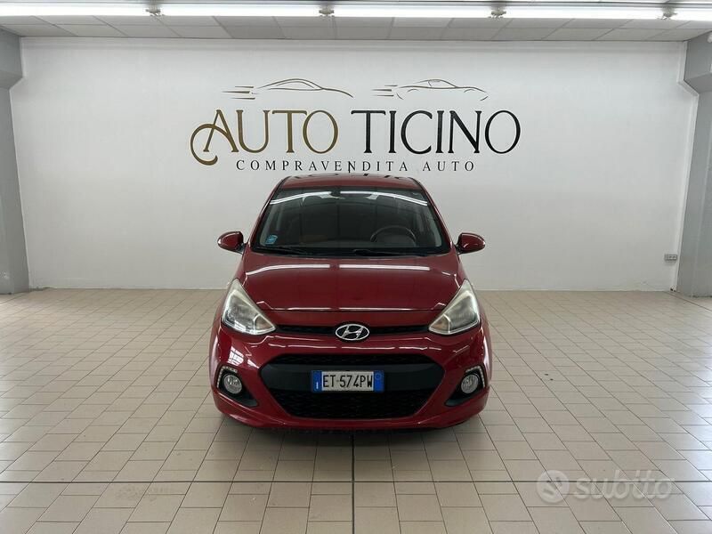 Usata Hyundai i10 Comfort 67 CV (49 kW) 2014 Rosso Utilitaria