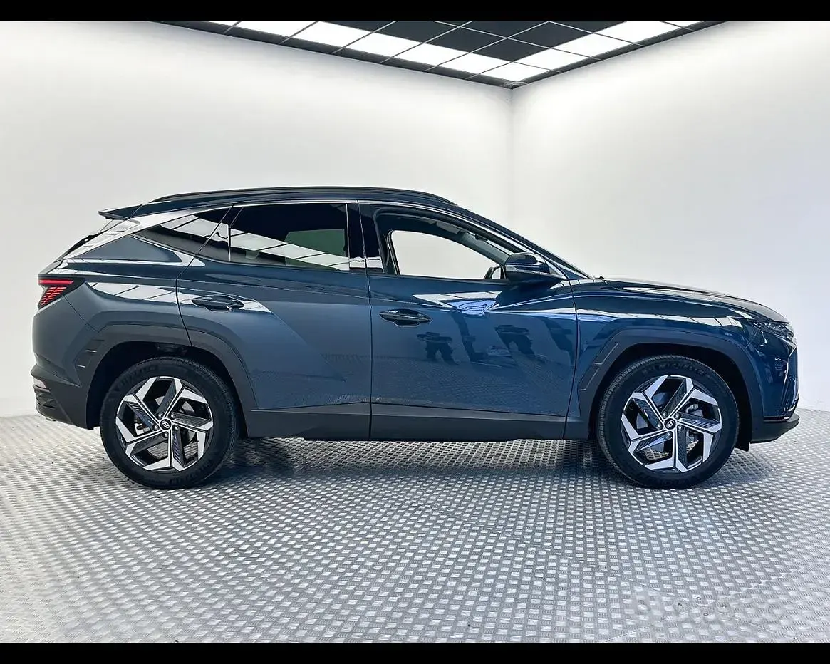 Usata Hyundai Tucson 179 CV (131 kW) 2024 Bluazzurro SUV