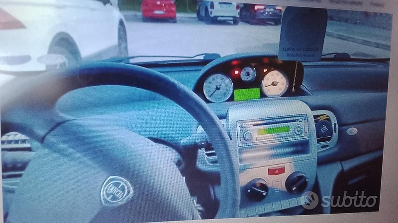 Begagnad Lancia Ypsilon 60 HK (44 kW) 2011 Halvkombi