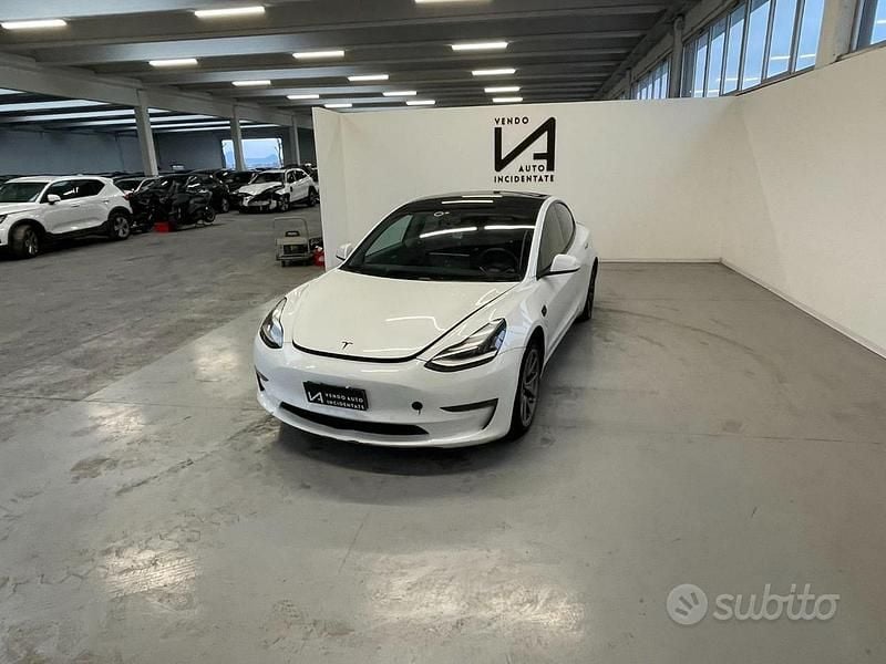 Usata Tesla Model 3 112 kW (153 CV) 2021 Bianco Berlina