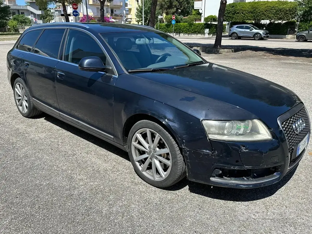 Usata Audi A6 239 CV (175 kW) 2009 Blu Station wagon