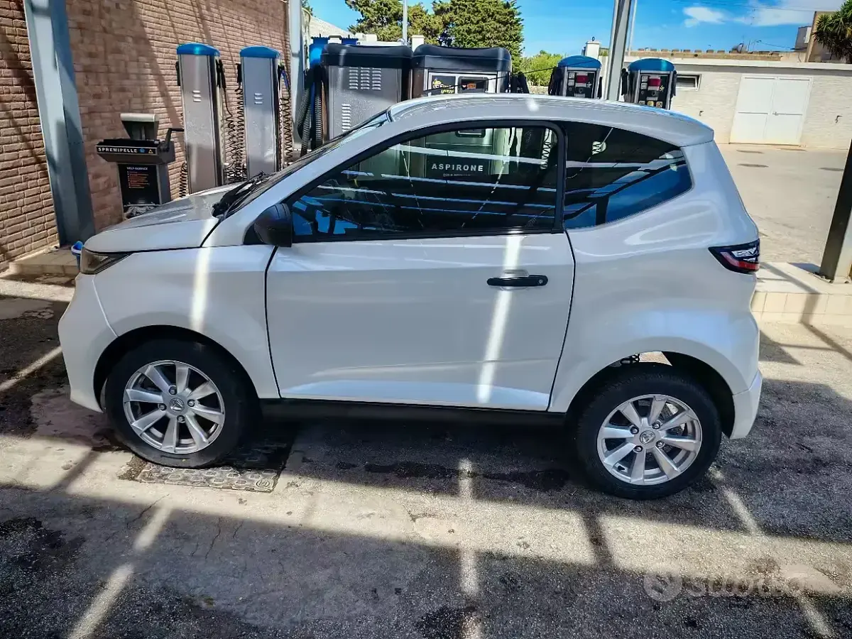 Usata Aixam City 2023 Bianco Utilitaria