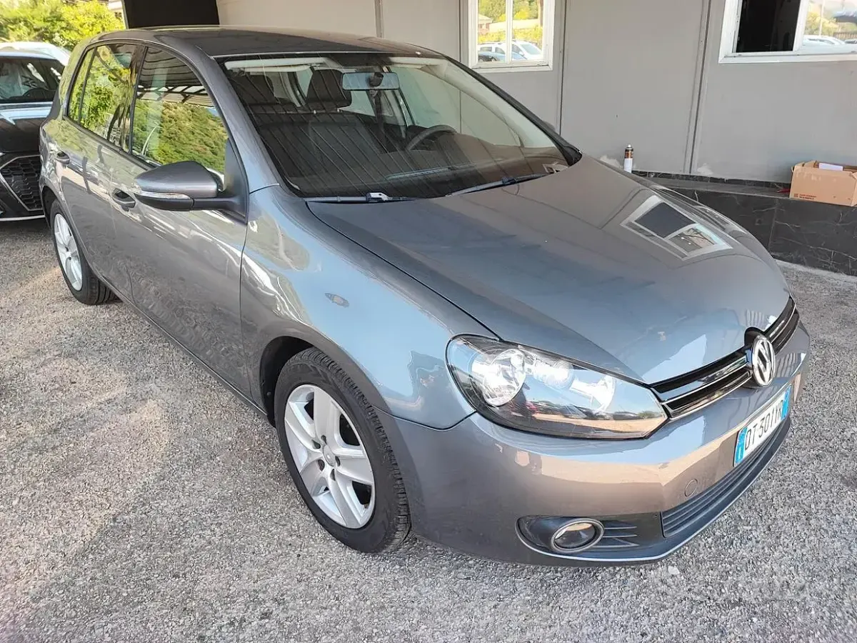 Usata VW Golf VI Trendline 110 CV (80 kW) 2009 Grigio Utilitaria