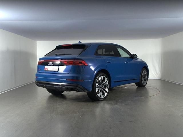 Usata Audi Q8 S-Line 394 CV (289 kW) 2024 Blu ascari metallizzato SUV