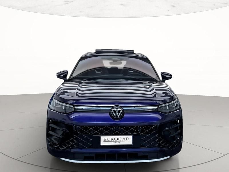 Usata VW Tayron R-line 204 CV (150 kW) 2025 Ultraviolet metallizzato SUV