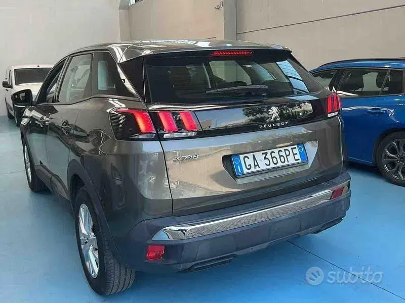 Usata Peugeot 3008 Business-Line 131 CV (96 kW) 2020 Grigio SUV