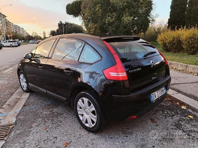 Usata Citroën C4 88 CV (64 kW) 2009 Nero Berlina
