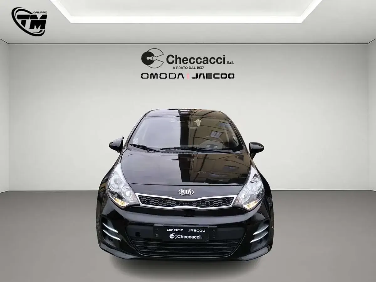 Usata Kia Rio 83 CV (61 kW) 2016 Nero Utilitaria